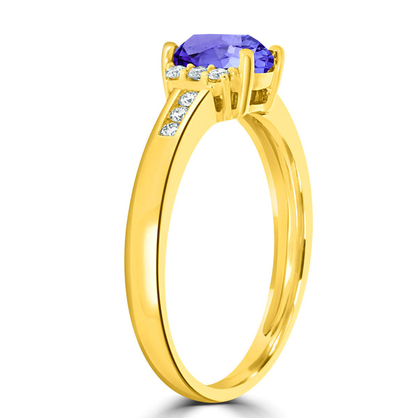 0.76ct Oval Tanzanite Ring with 0.14 cttw Diamond