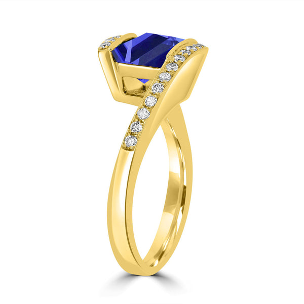 1.6ct Emerald Cut Tanzanite Ring with 0.23 cttw Diamond