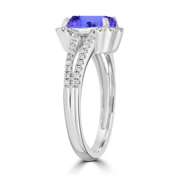 1.6ct Emerald Cut Tanzanite Ring with 0.2 cttw Diamond