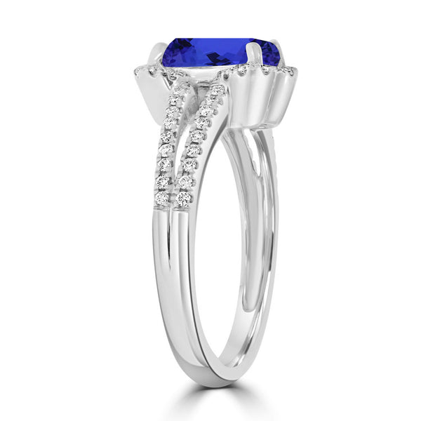 1.6ct Emerald Cut Tanzanite Ring with 0.2 cttw Diamond