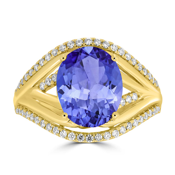 3.9ct Oval Tanzanite Ring with 0.34 cttw Diamond