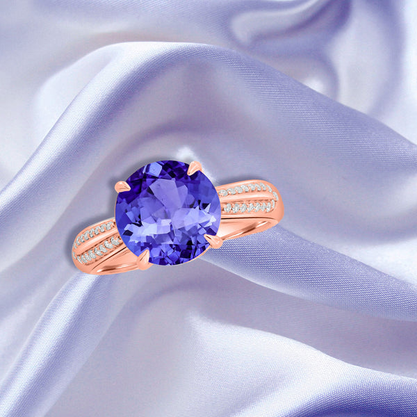 5ct Round Tanzanite Ring with 0.13 cttw Diamond