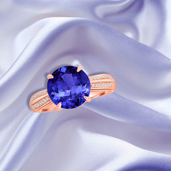 5ct Round Tanzanite Ring with 0.13 cttw Diamond
