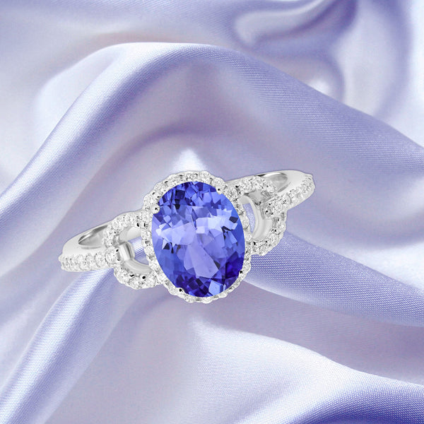 1.8ct Oval Tanzanite Ring with 0.3 cttw Diamond