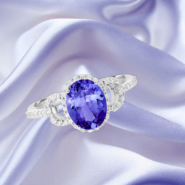 1.8ct Oval Tanzanite Ring with 0.3 cttw Diamond