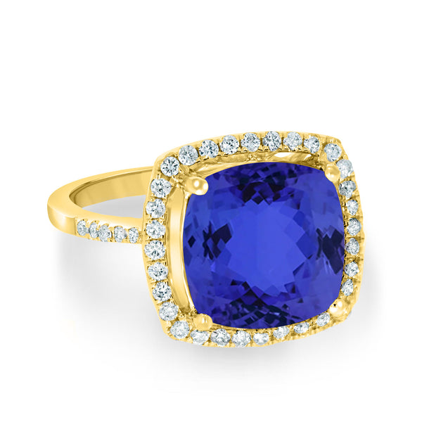 4.7ct SQ. Cushion Tanzanite Ring with 0.25 cttw Diamond