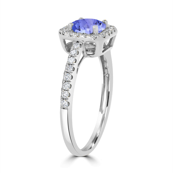 0.9ct Round Tanzanite Ring with 0.3 cttw Diamond