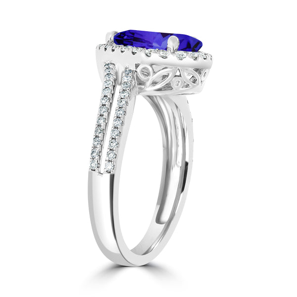2.05ct Pear Shape Tanzanite Ring with 0.4 cttw Diamond