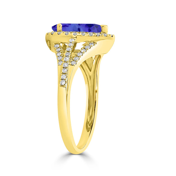 2.05ct Pear Tanzanite Ring with 0.32 cttw Diamond