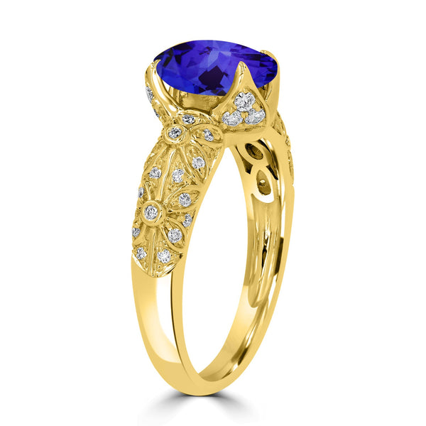 1.75ct Pear Tanzanite Ring with 0.31 cttw Diamond