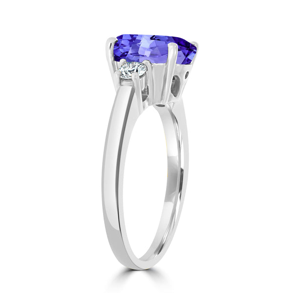 2.85ct Oval Tanzanite Ring with 0.28 cttw Diamond