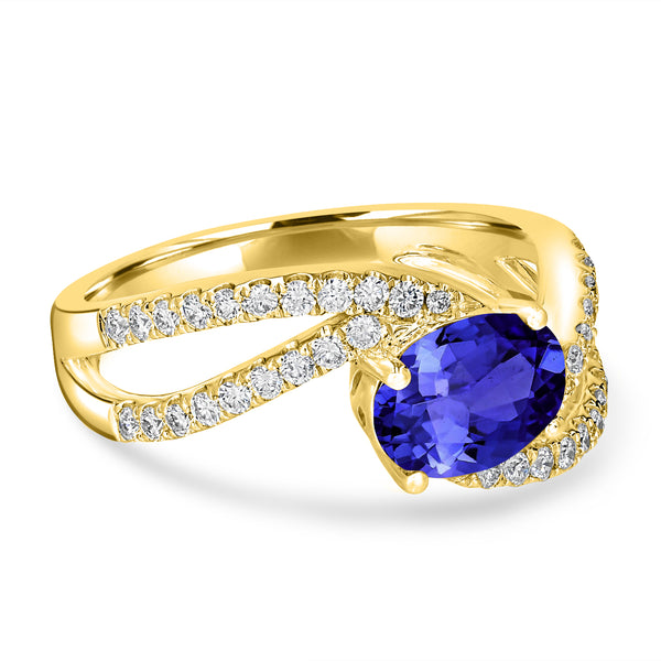 1.2ct Oval Tanzanite Ring with 0.4 cttw Diamond