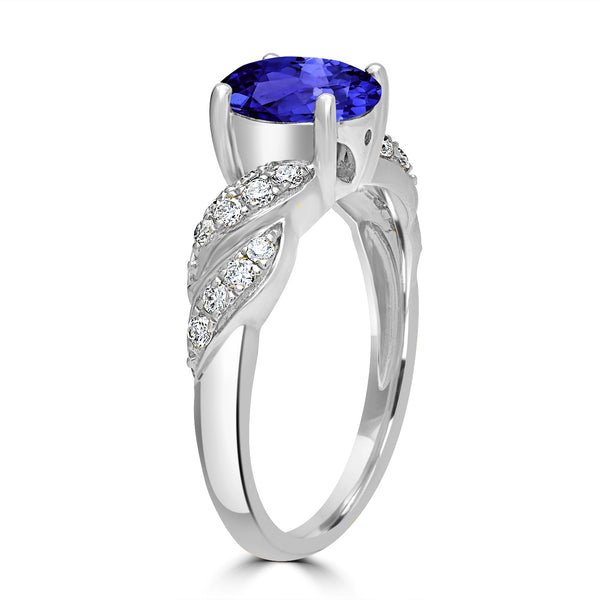 1.2ct Oval Tanzanite Ring with 0.31 cttw Diamond