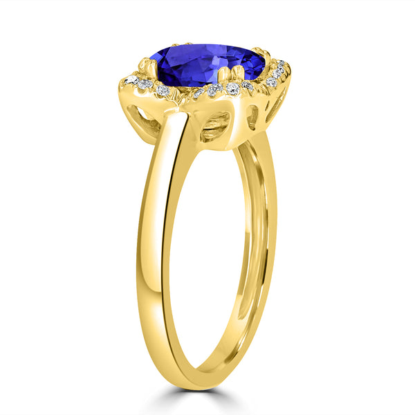 1.8ct Oval Tanzanite Ring with 0.13 cttw Diamond