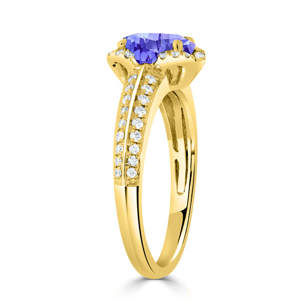 1.2ct Oval Tanzanite Ring with 0.28 cttw Diamond