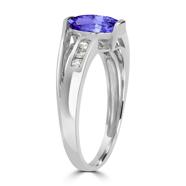 1.2ct Oval Tanzanite Ring with 0.13 cttw Diamond