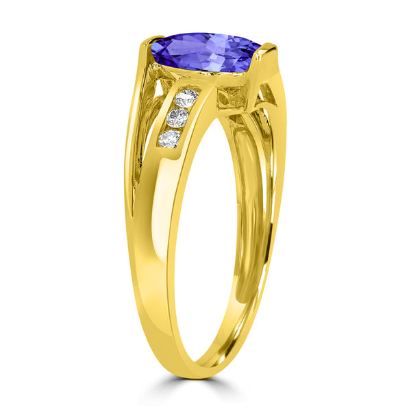 1.2ct Oval Tanzanite Ring with 0.13 cttw Diamond