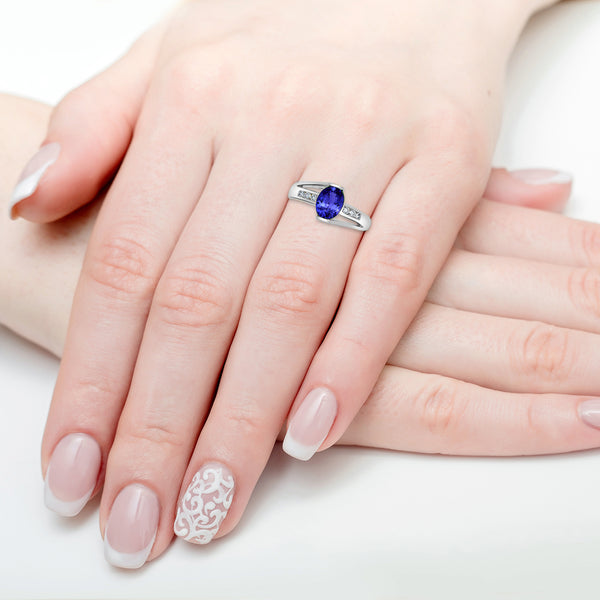 1.2ct Oval Tanzanite Ring with 0.13 cttw Diamond