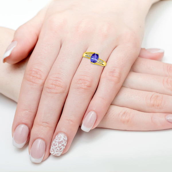 1.2ct Oval Tanzanite Ring with 0.13 cttw Diamond